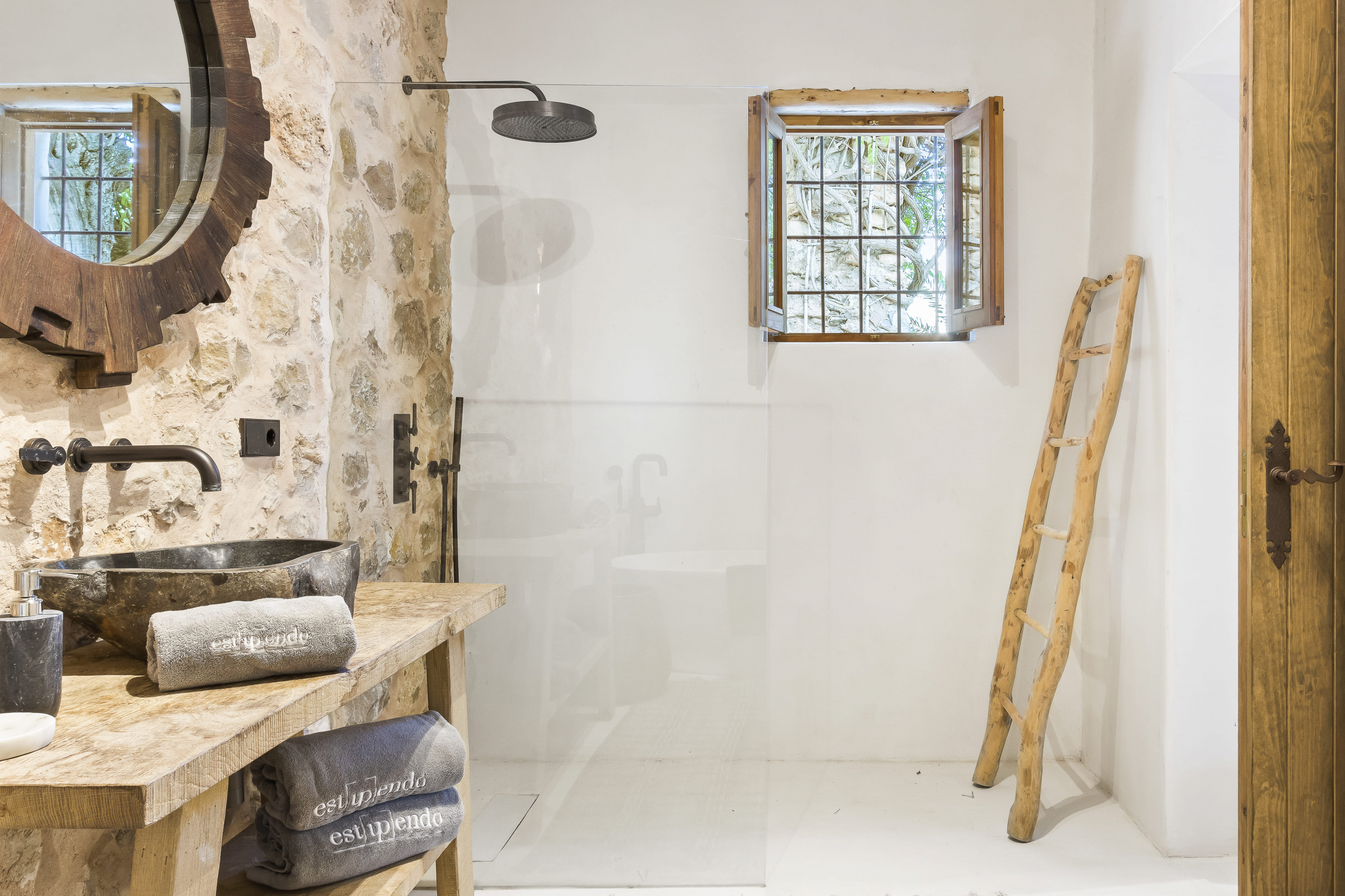 Miraflores by Ali Framil-64.jpg