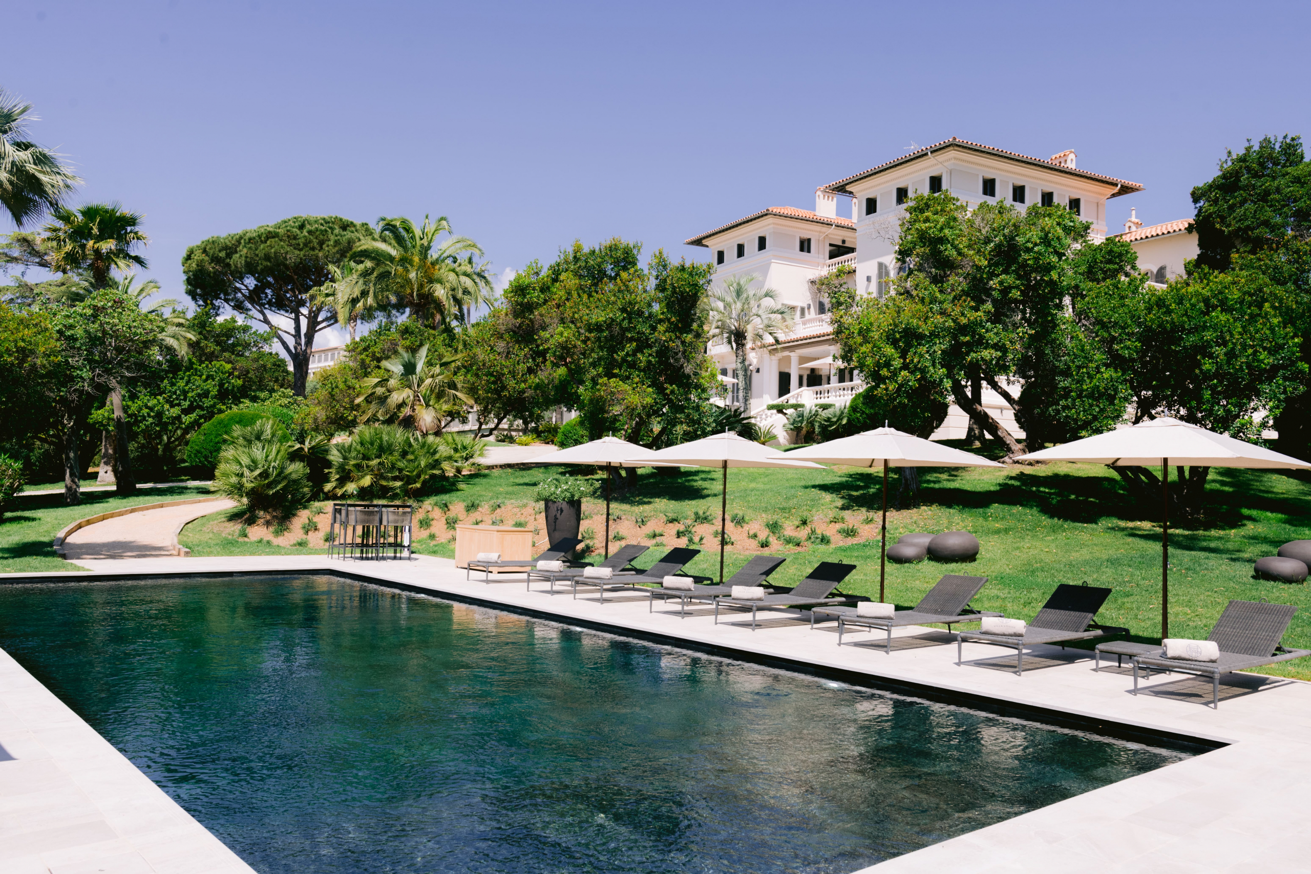 Louise villa & pool view4.jpg