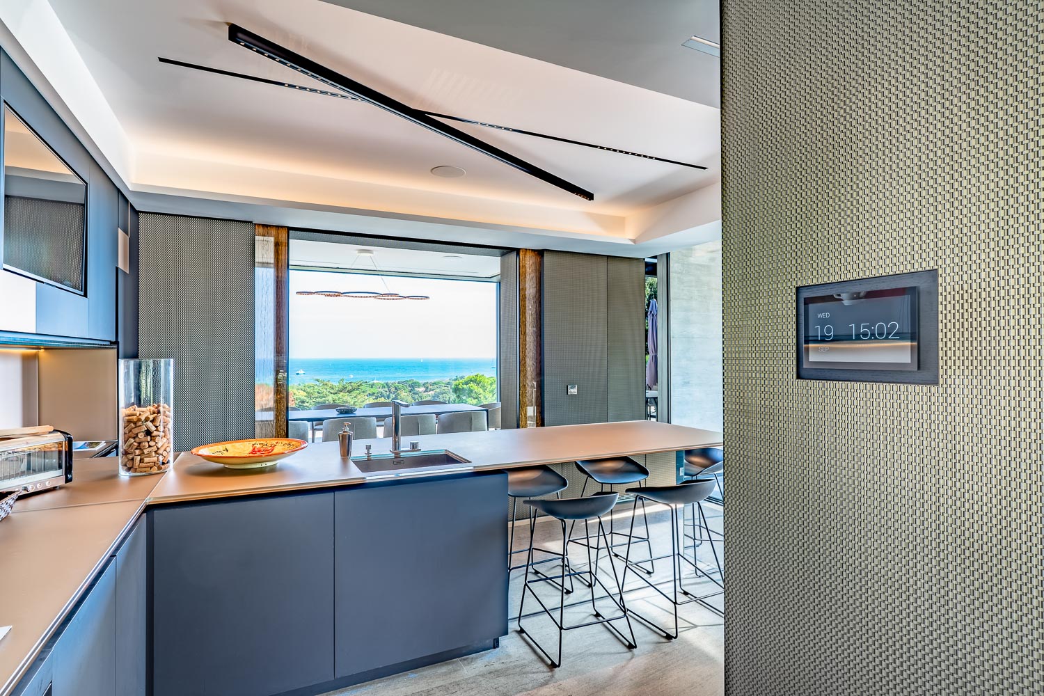 Onlyluxe kitchen & view.jpg