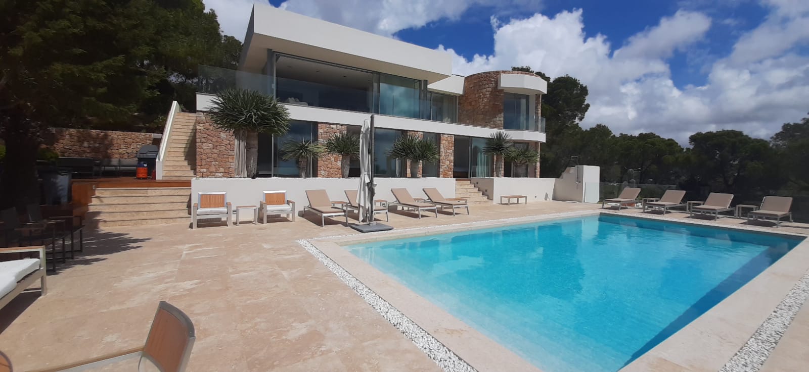 WhatsApp Image 2026-02-19 at 16.58.02.jpeg